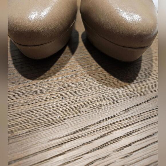 Gianni Bini Neutral High Heel Platform Size 9 - Picture 6 of 9